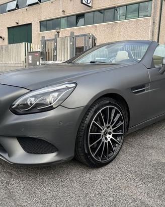 Mercedes-Benz SLC 300 AMG Line auto 245cv
