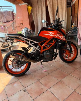 KTM Duke 390 –  Solo 8.500 km