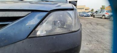 DACIA LOGAN 2009 - FARO ANTERIORE SINISTRO