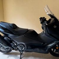 Yamaha T Max 560 - 2023