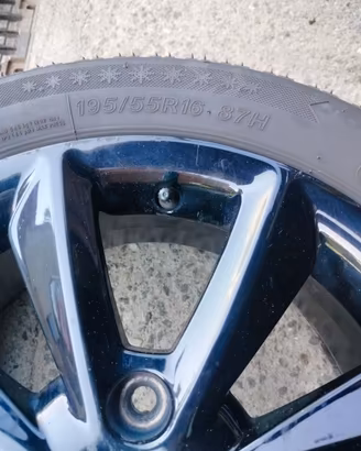 Gomme Ford cerchi in lega da 16 con sensori ruota