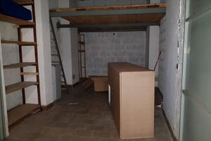 No agenzie: Box auto Via Rossini 15 mq