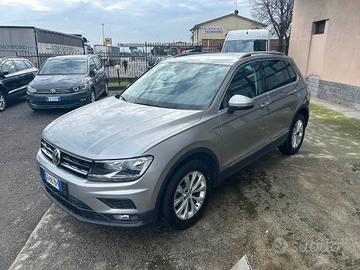 VOLKSWAGEN Tiguan 2.0 TDI SCR Business BlueMotio
