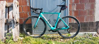 Bianchi aria e-road