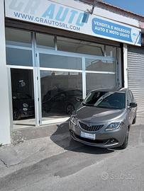 Lancia Ypsilon 1.0 FireFly 5 porte S&S Hybryd Gold