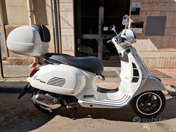 Piaggio Vespa 125 GTS Super 2023
