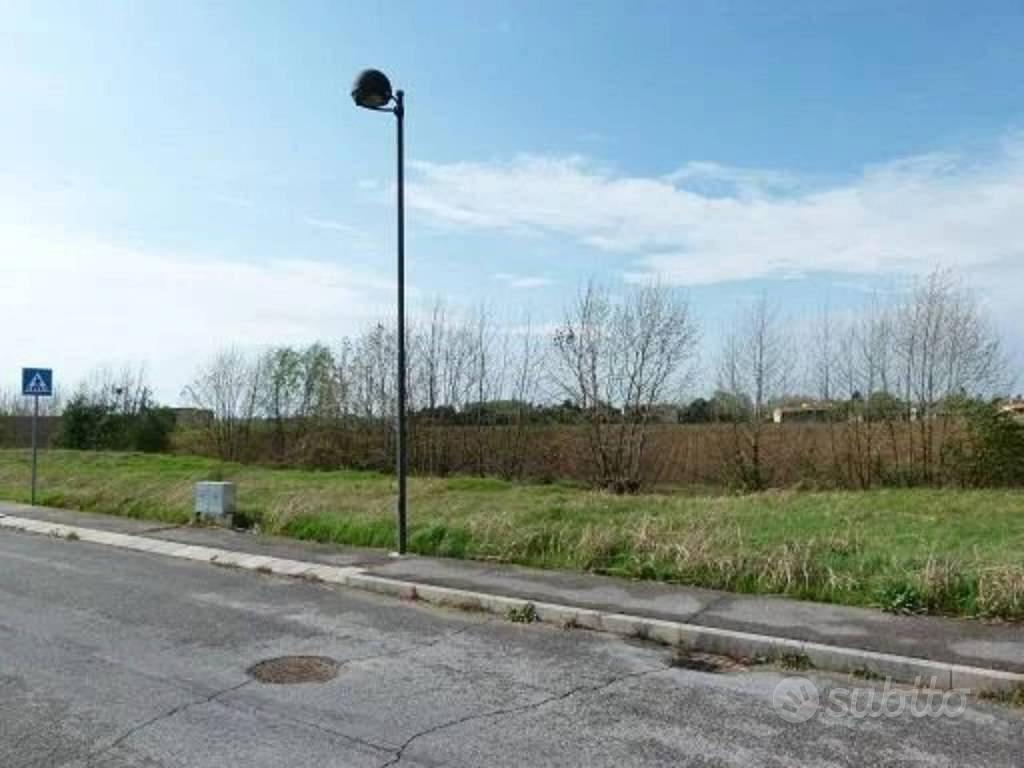 Immobile in asta di 3077 m² a Pojana Maggiore - Altro