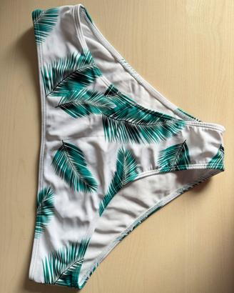 Costume slip esotico