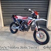 Fantic Motard 50 XM PERFORMANCE 2 Tempi Bianca