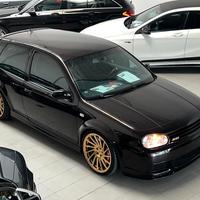 Volkswagen Golf R32