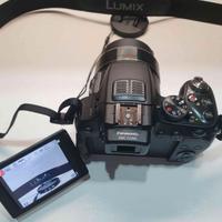 Panasonic Lumix FZ200 bridge compatta + SD16GB