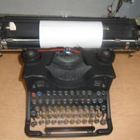 OLIVETTI M 40 MACCHINA DA SCRIVERE