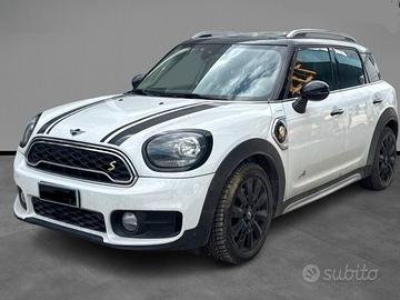 Mini Cooper S Countryman 1.5 Hype ALL4 136cv