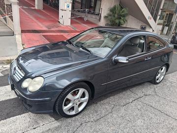 Mercedes-benz C 220 CDI cat Sportcoupé Avantgarde 