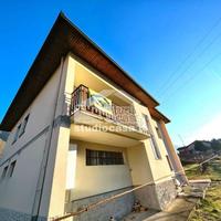 GRANDE APPARTAMENTO 3 CAMERE IN CASA BIFAMILIARE