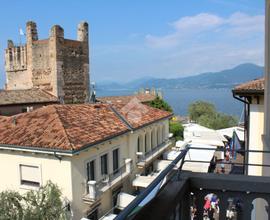 CASA INDIPENDENTE A TORRI DEL BENACO