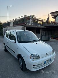 FIAT 600