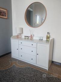 Mobile buffet bianco Hauga di Ikea 140x84x46 cm
