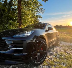 MACAN 2.0 SPORT DESIGN CHRONO CARTIER
