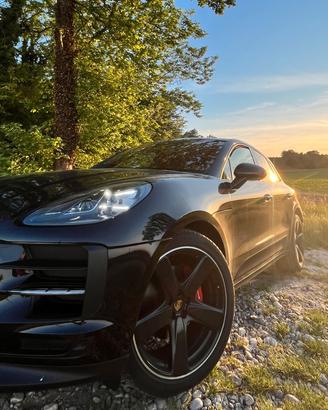 MACAN 2.0 SPORT DESIGN CHRONO CARTIER