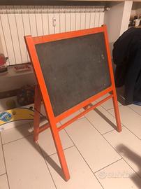 Lavagna scuola vera in ardesia con trepiede