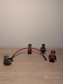 Lotto 4 minifigures lego 