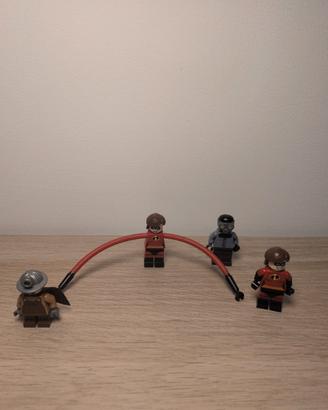 Lotto 4 minifigures lego 