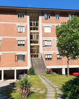 ACCOGLIENTE APPARTAMENTO BICAMERE AL PIANO TERR...