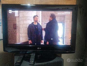 TV LCD FULL HD 32 POLLICI LG CON DECODER ESTERNO 