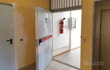 Frattaminore: Laboratorio artigianale nel 'condomi