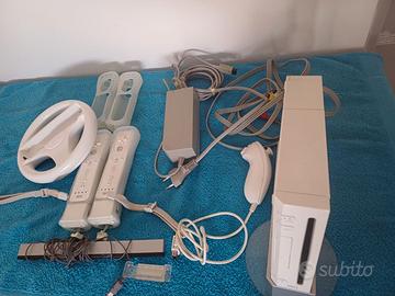 Console Wii completa di accessori