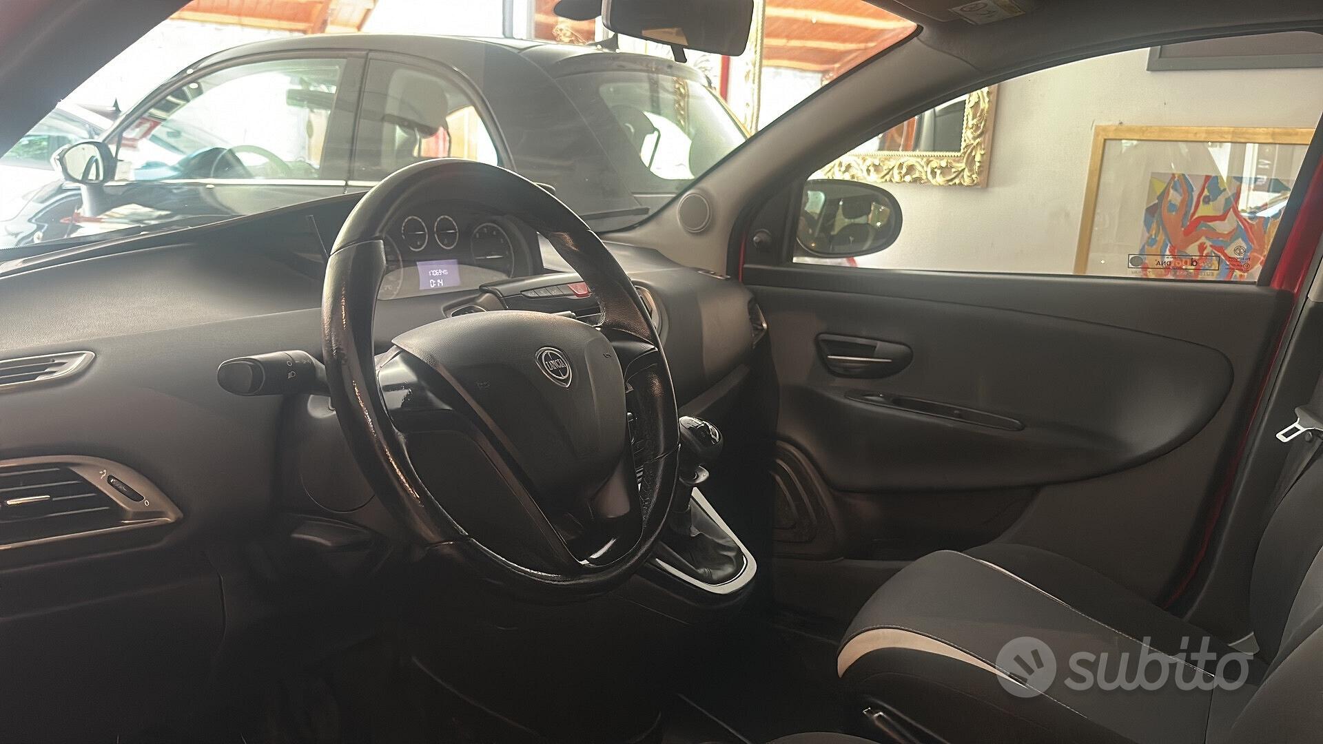 Lancia Ypsilon 2013 photo 4