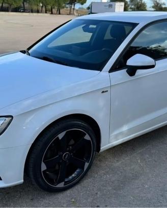 Audi A3 sportback allestimento S line 