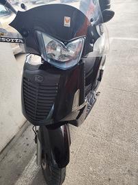 Kymco People S 300i + bauletto e paravento