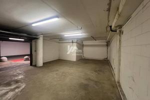 Box / Garage di 51 m² a Brescia