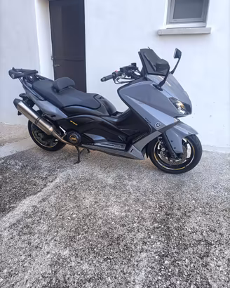 Yamaha tmax 530