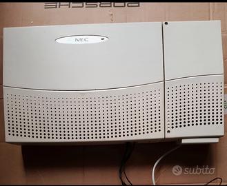 Centralino telefonico e telefoni