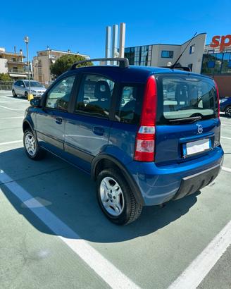 Panda 4x4 mjt unico proprietario  120000km.