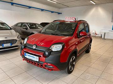 Fiat Panda CROSS 1.0 FireFly Hybrid SPOTICAR