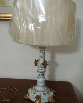 Lume antico del 1968 