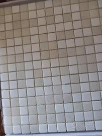 piastrelle mosaico bianco madreperla