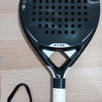 racchetta pala padel in carbonio