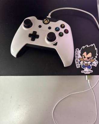 XBOX ONE X 1TB 4K + CONTROLLER