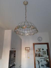Lampadario colorato in plastica