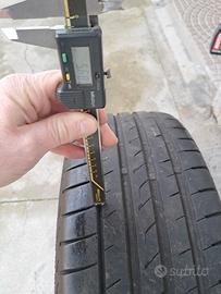 4 Gomme Firestone 225/45/19