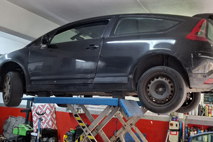 C4 in buone condizioni sempre tagliandata