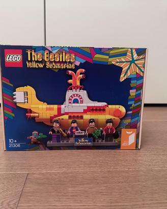 LEGO 21306 THE BEATLES - YELLOW SUBMARINE