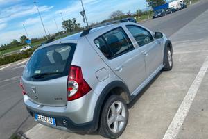 auto DACIA SANDERO 1.5 dci