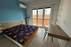 Stanza in appartamento di 110 m² a Milano