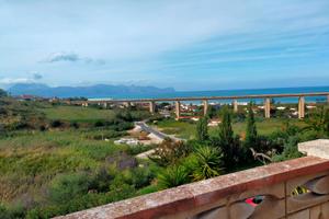 Villa panoramica a Balestrate